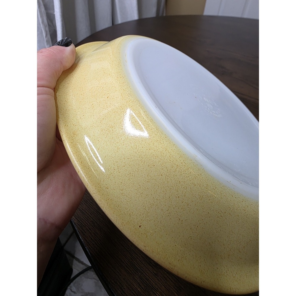Pyrex Vintage 8.5" Pie Plate Yellow White Milk Glass USA Ovenware Dish 209 - Picture 7 of 12